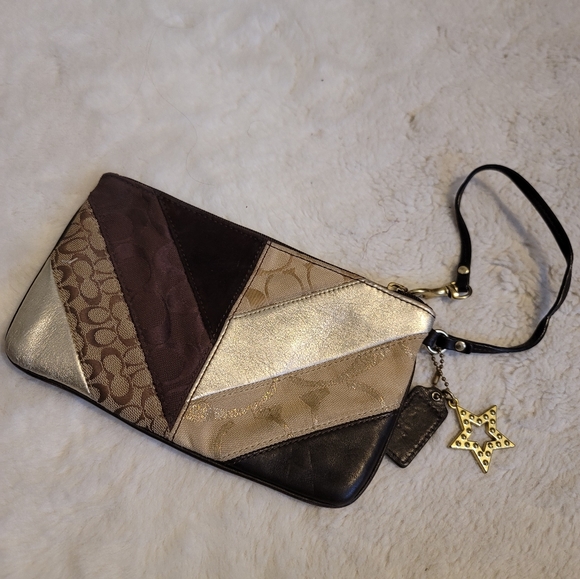 Coach wristlet - Picture 2 of 2
